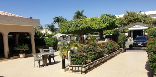 12.-ENTRANCE-DEC-DAY-1